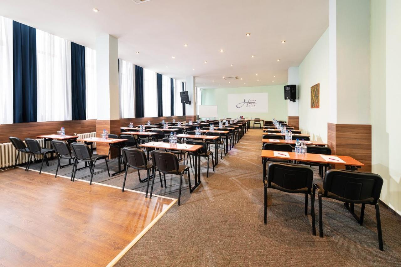 Hotel Plus Bratislava Ngoại thất bức ảnh