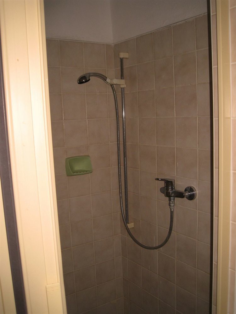 Hotel Plus Bratislava Ngoại thất bức ảnh